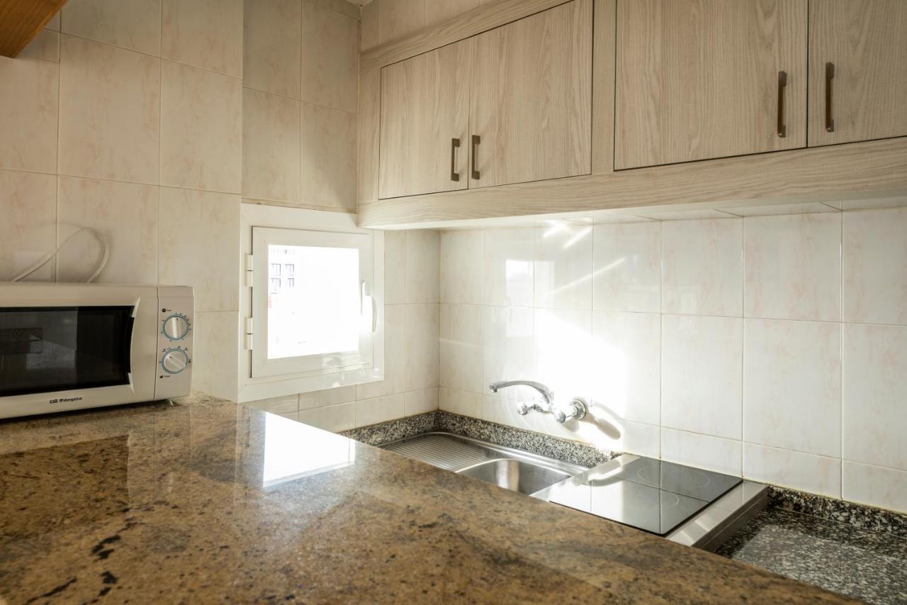 Apartamentos El Moro San Antonio  Bagian luar foto